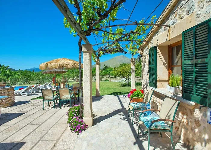 Villa Owl Moya - Walking Distance To The Port de Pollença