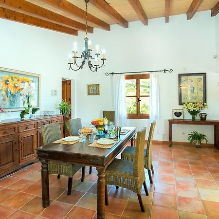 Owl Moya - Walking Distance To The Villa Port de Pollenca
