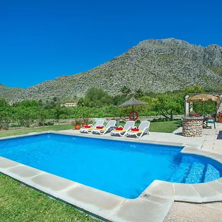 Owl Moya - Walking Distance To The Port de Pollenca