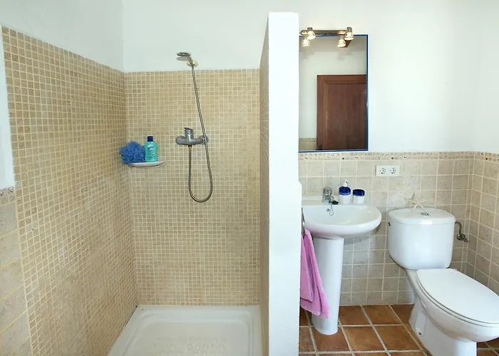 Vila Owl Moya - Walking Distance To The *