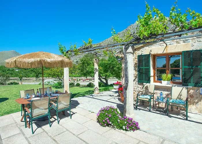 Owl Moya - Walking Distance To The 波连萨港