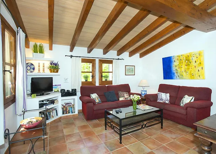 Owl Moya - Walking Distance To The Villa *